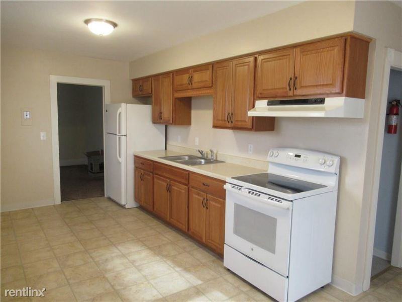 5072 Clinton Street Rd - Photo 3 of 13