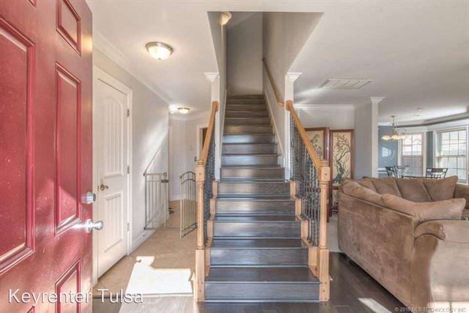 13013 E 43rd Pl - Photo 3 of 17