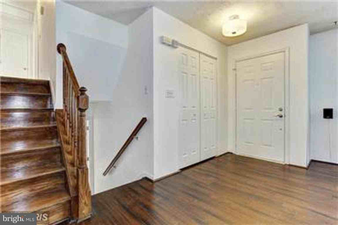 16 O'Brien Ave - Photo 2 of 8