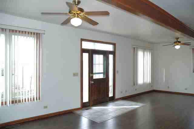 25337 W Richmond Ave - Photo 2 of 27