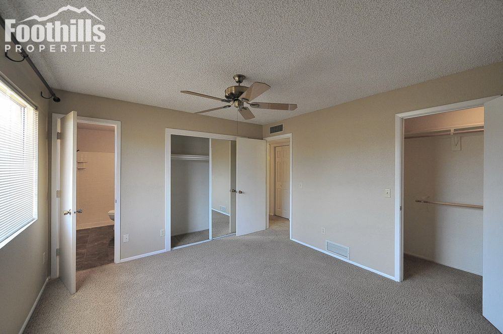 4520 N Kolb Rd - Photo 3 of 21