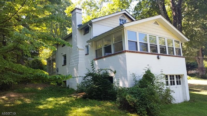 59 Lakeside Dr E - Photo 2 of 20