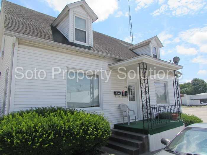 119 W Sainte Marie St #C - Photo 2 of 6