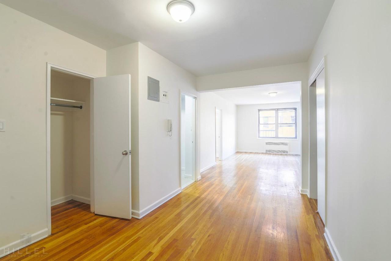 34-15 Parsons Blvd #2F