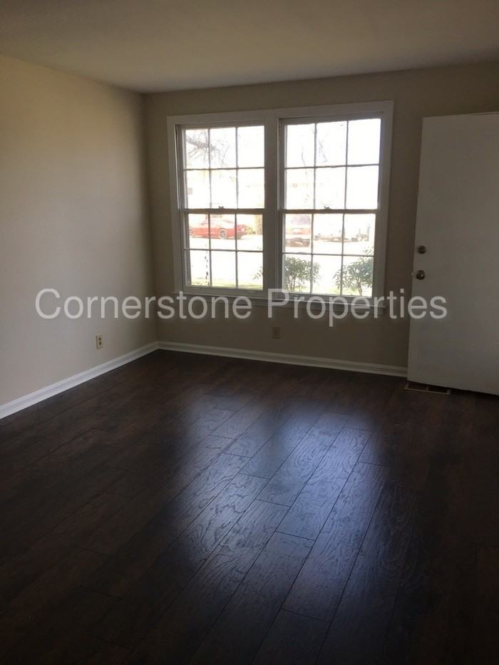 2627 Timberland Dr - Photo 2 of 14