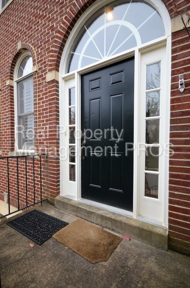 1204 Dartmouth Rd - Photo 3 of 36