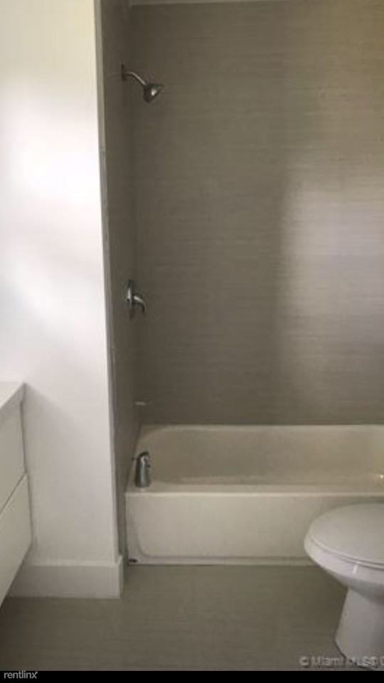 3327 Sapphire Rd - Photo 2 of 5