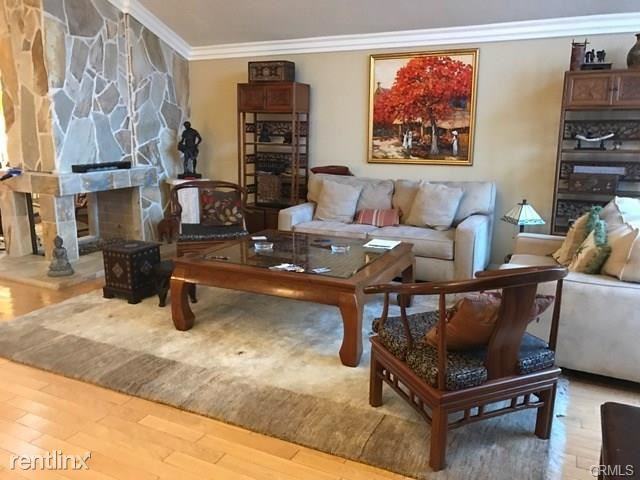 23881 Longspur Ct - Photo 2 of 12