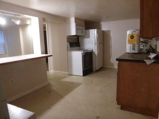 202 Church St - Photo 3 of 10