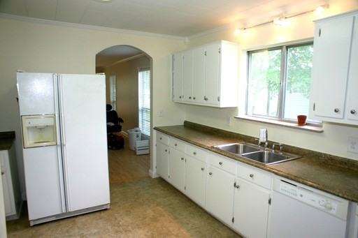 1409 Dalton St - Photo 2 of 16