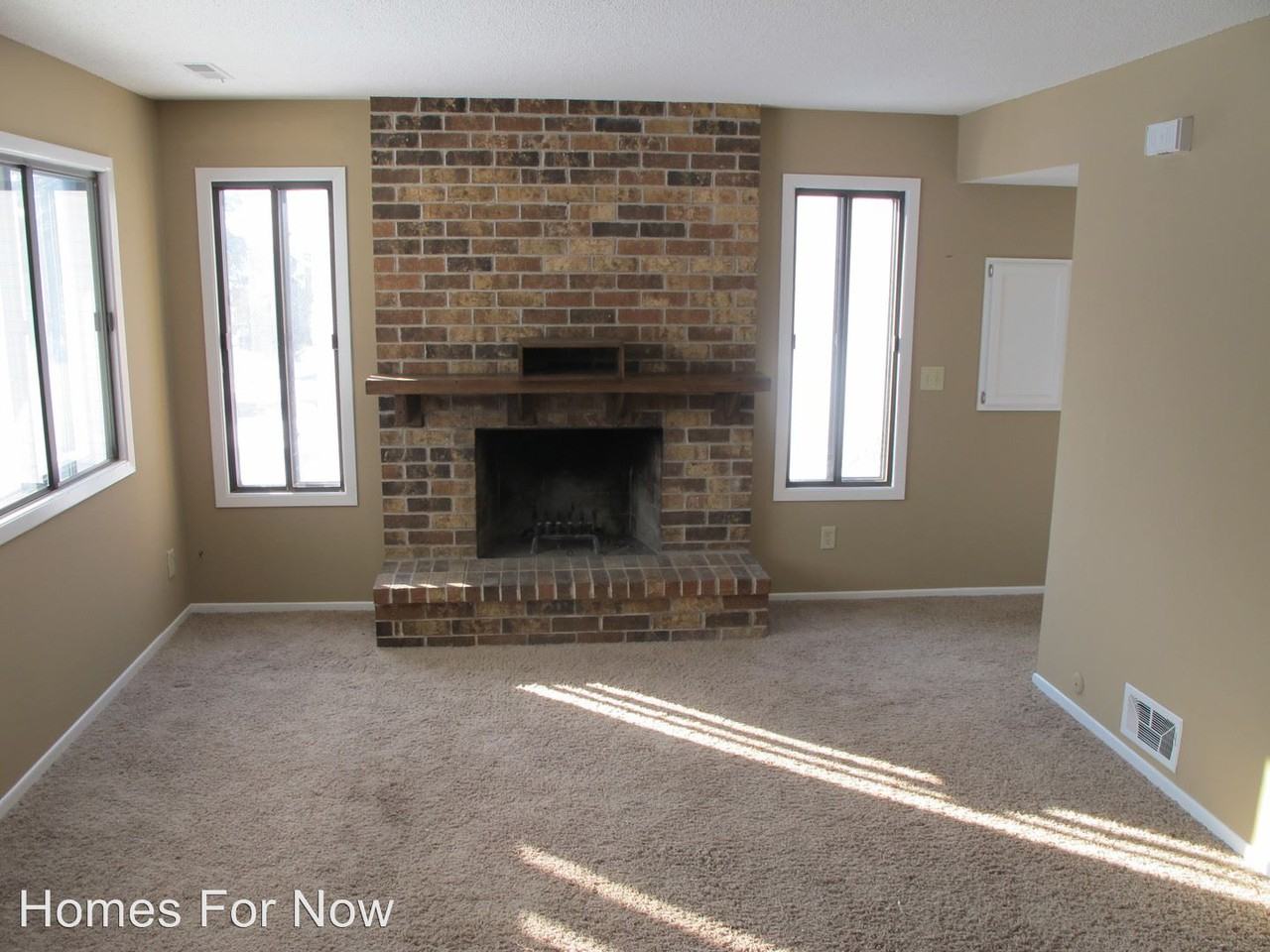 7713 157th St W - Photo 2 of 12