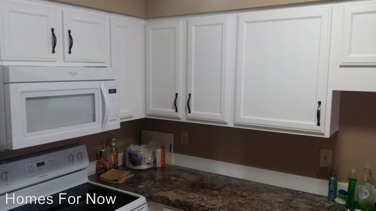 7713 157th St W - Photo 3 of 12