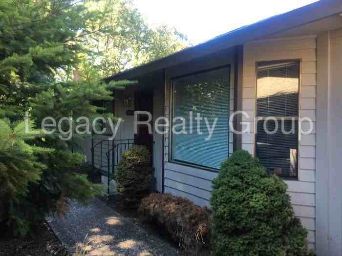 5986 SE Weiko Way - Photo 2 of 46