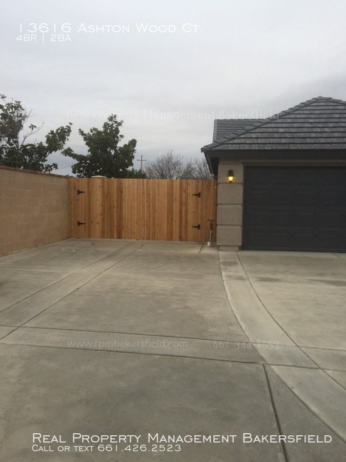 13616 Ashton Wood Ct - Photo 2 of 25