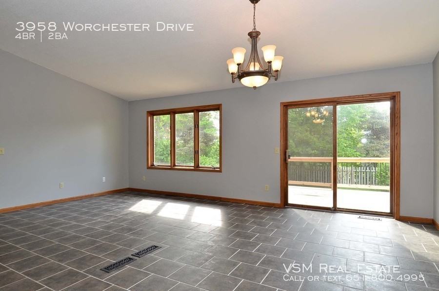 3958 Worchester Dr - Photo 2 of 20