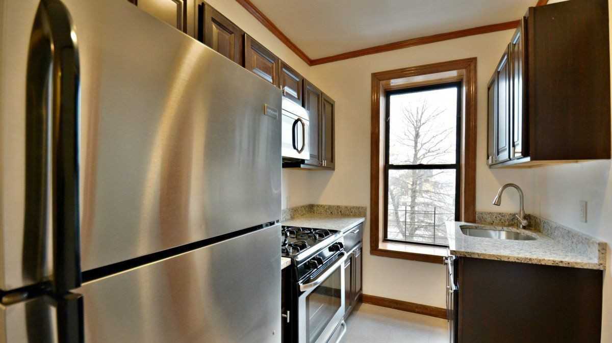 14th Street #4D - Photo 2 of 4