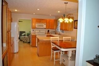 16 Ferguson Cove - Photo 2 of 4