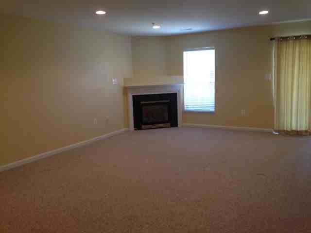 1917 Crossing Stone Ct - Photo 2 of 19