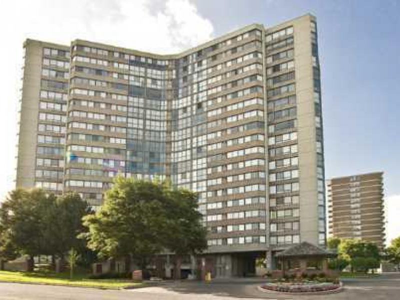 Eglinton & Scarlett Road Apartments 40 Richview Rd 706, Toronto, ON