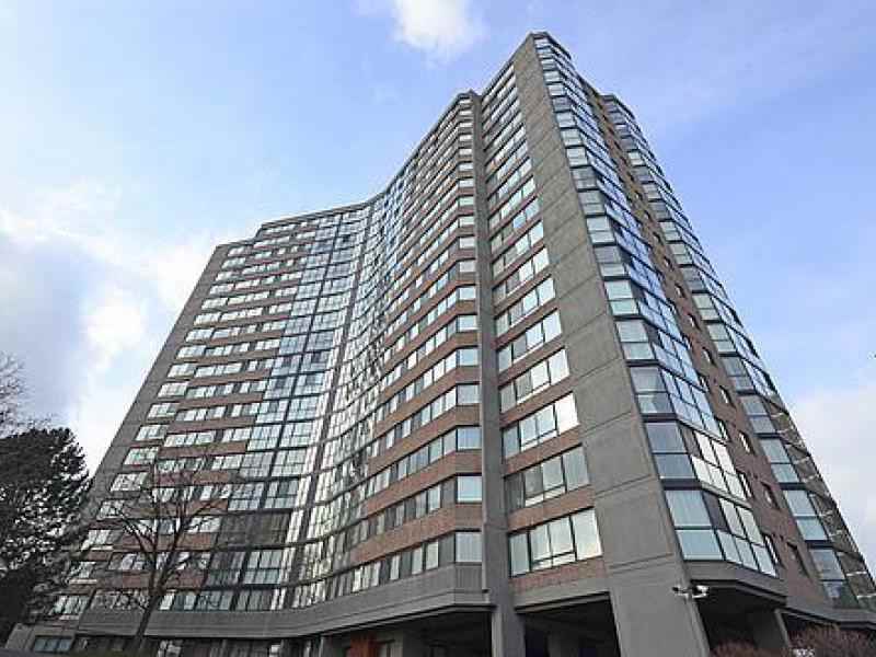 Eglinton & Scarlett Road Apartments 40 Richview Rd 706, Toronto, ON