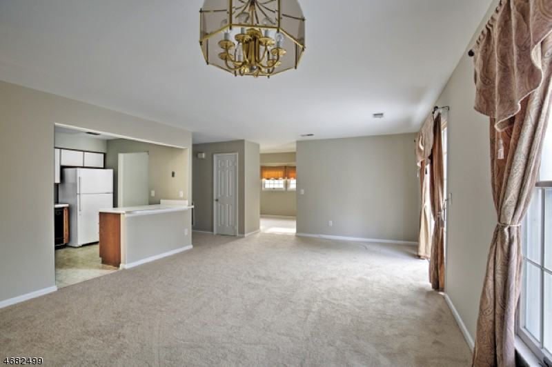 78 Alexandria Way - Photo 3 of 21