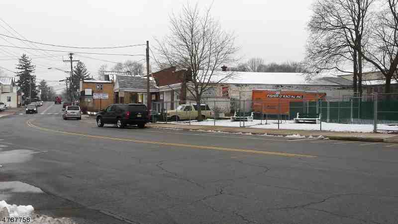 117 Washington St - Photo 3 of 3