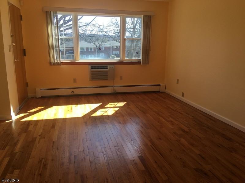 1307 Valley Rd - Photo 2 of 8