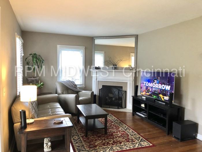 7039 Rembold St - Photo 2 of 18