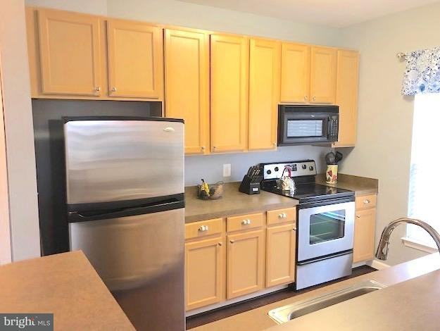 42496 Mayflower Terrace - Photo 3 of 25