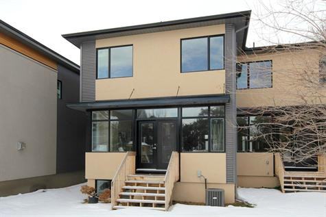 2294 Lawn Avenue - Photo 2 of 9