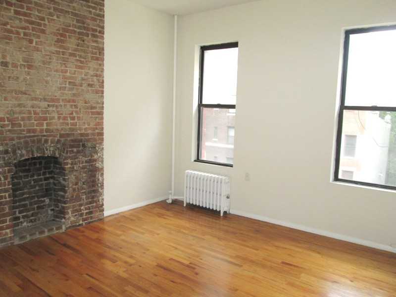 1402 Lexington Ave - Photo 2 of 9