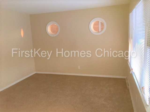 15741 Finch Ave - Photo 2 of 11