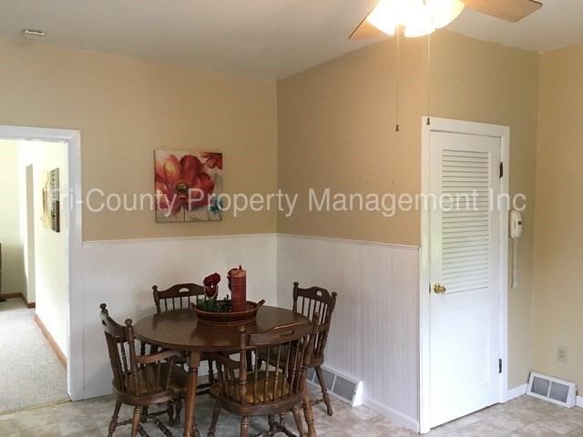 507 W 1st St #1210 - Photo 3 of 17