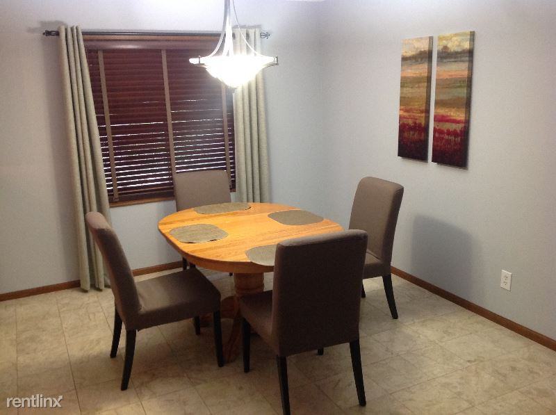 1607 Trailwood Dr - Photo 2 of 7