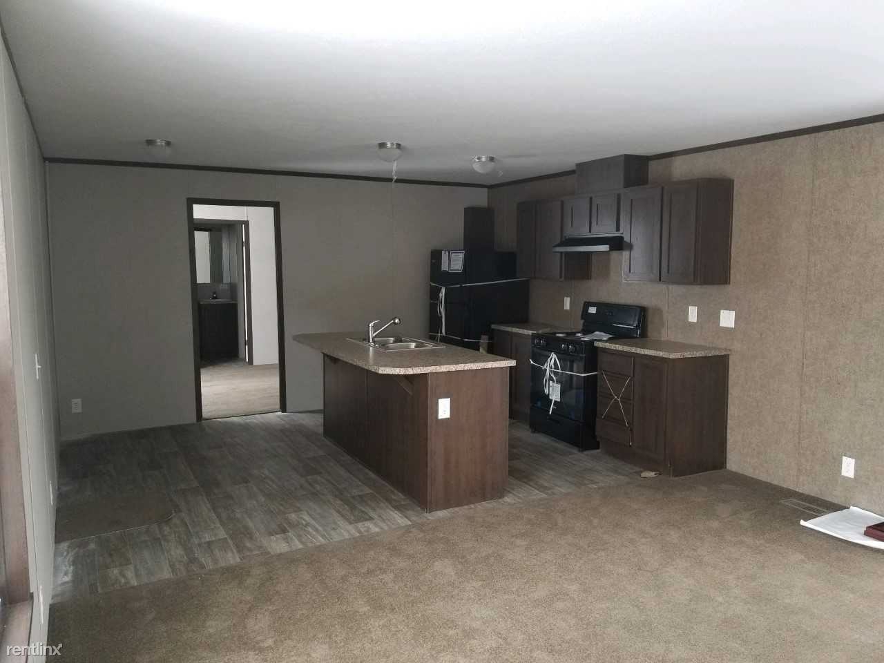 150 W Pine St - Photo 2 of 11