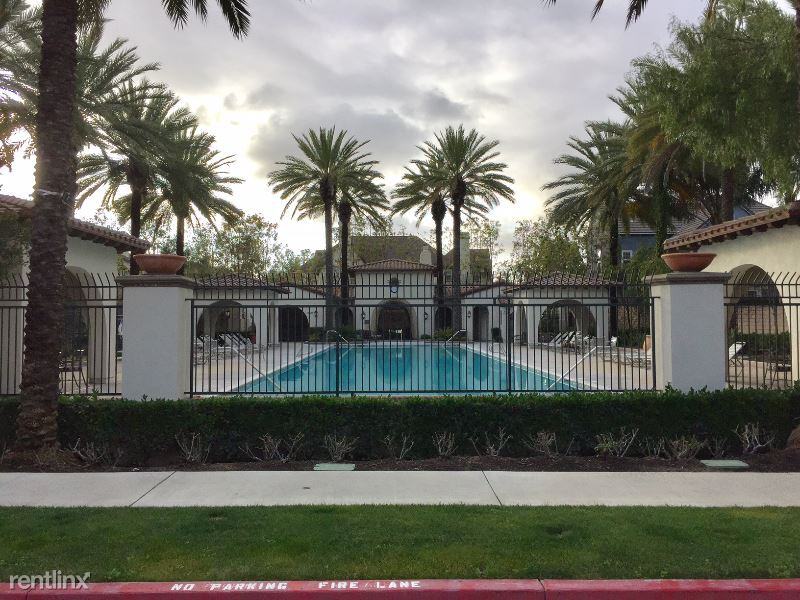 3330 S Sheffield Rd ## 4 - Photo 3 of 12