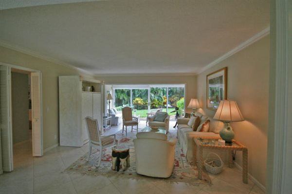 4630 Kittiwake Ct - Photo 2 of 6