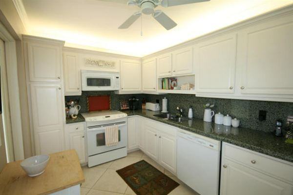 4630 Kittiwake Ct - Photo 3 of 6