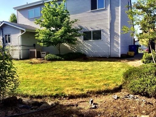 12438 NE Stanton St - Photo 3 of 4