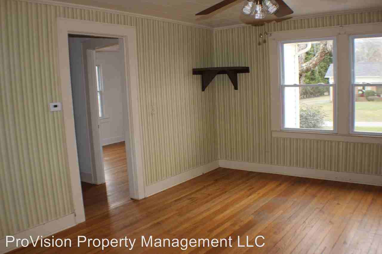 2655 Wards Gap Rd - Photo 3 of 14