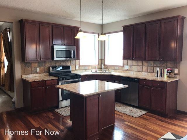 13598 Athena Ct - Photo 2 of 14