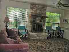 456 Comal Ave - Photo 3 of 16