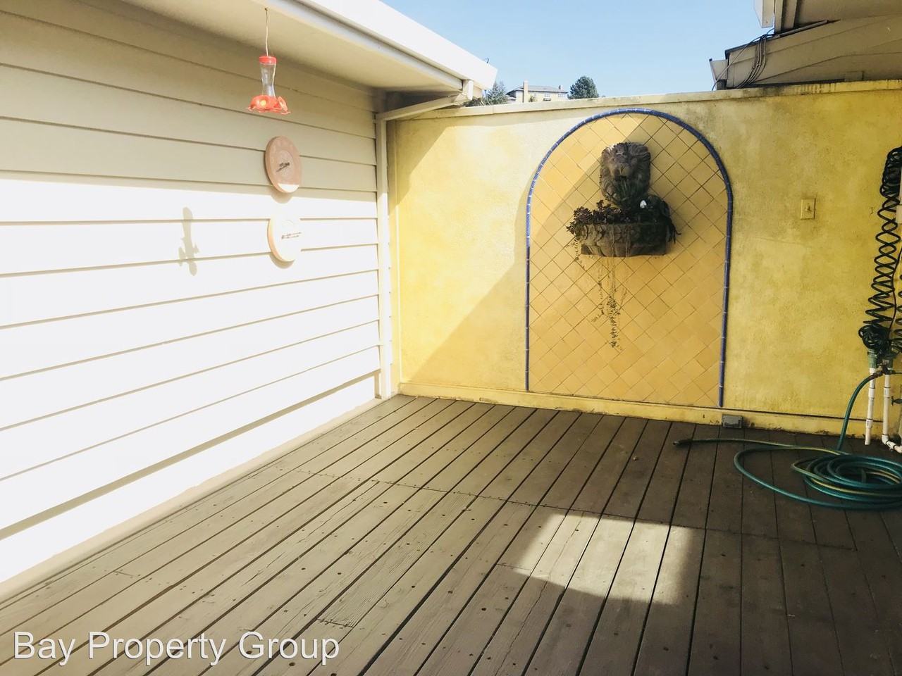 1850 Grand View Dr - Photo 2 of 23