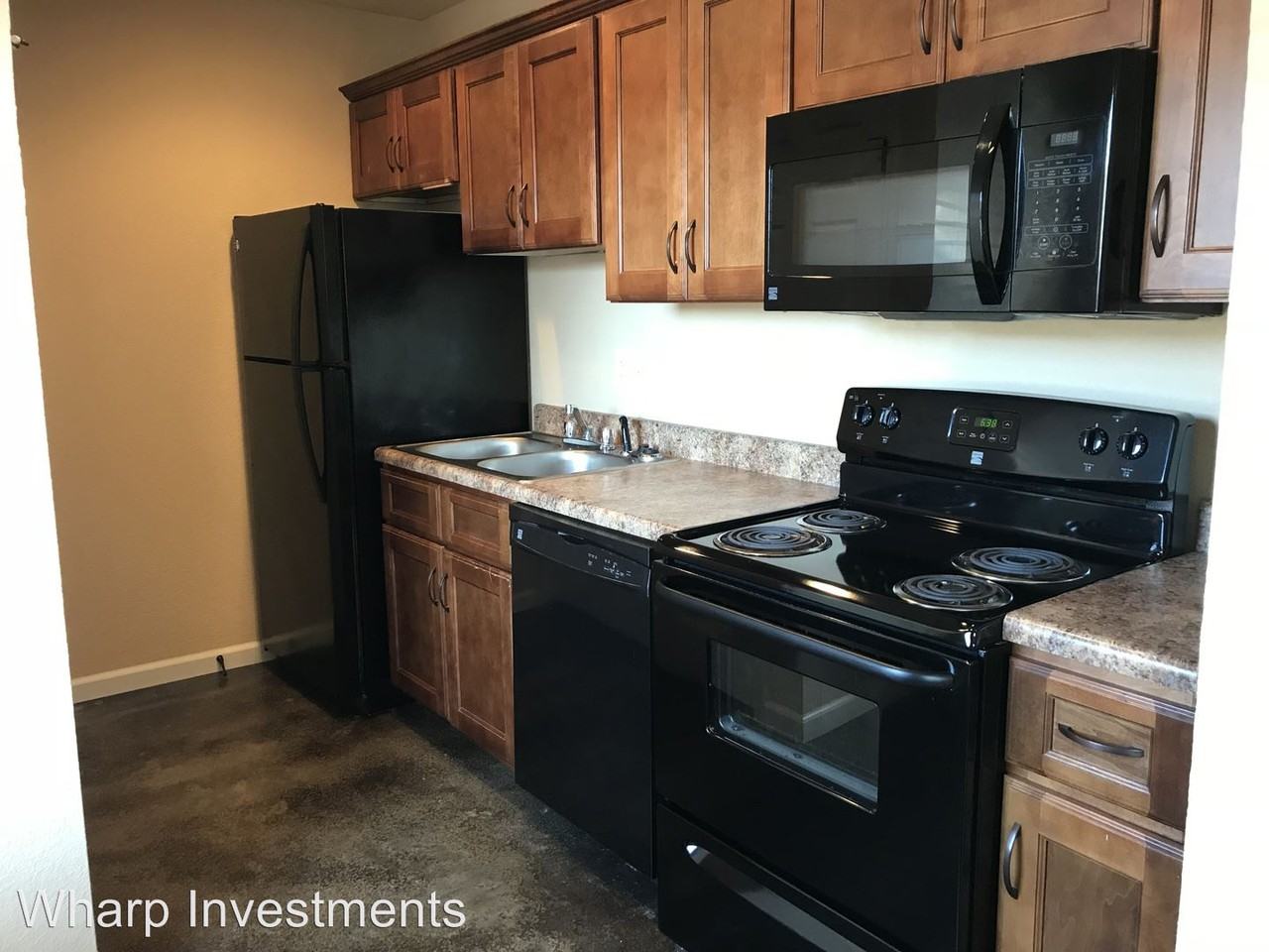 103 South Oak - Photo 2 of 7