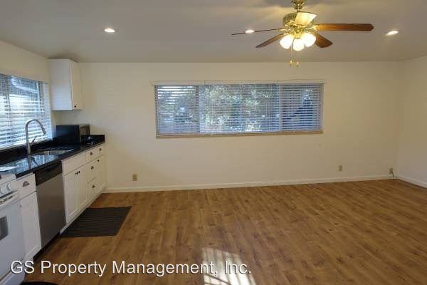 1385 Grant Rd - Photo 3 of 8