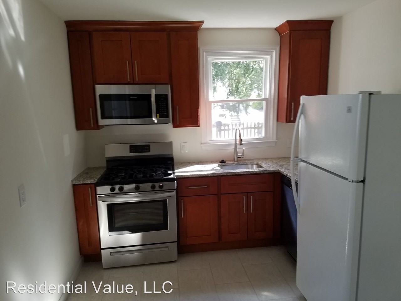 616 Fernleaf Ave - Photo 2 of 7