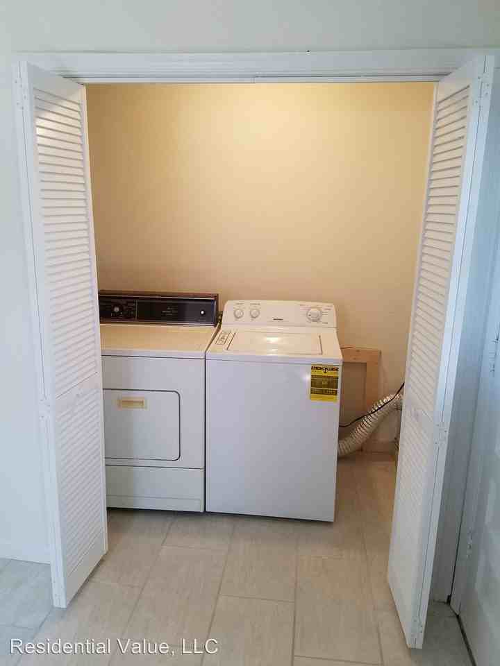 616 Fernleaf Ave - Photo 3 of 7