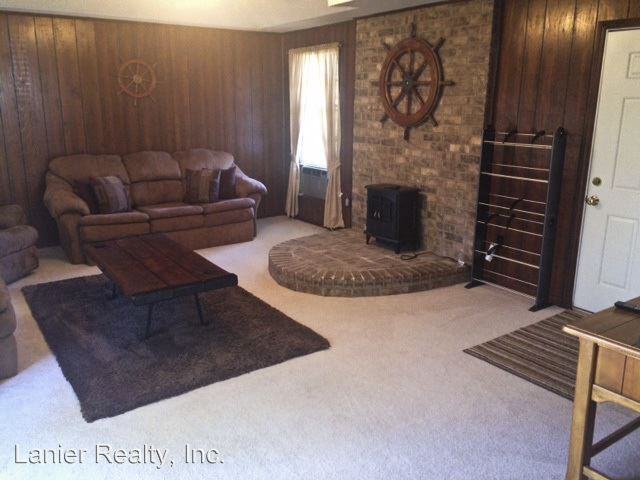 28 Oxford Ct - Photo 2 of 6