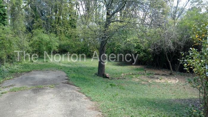 620 N W Bradford St - Photo 2 of 12