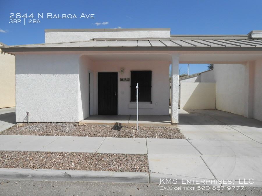 2844 N Balboa Ave - Photo 2 of 21